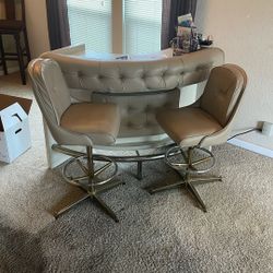 Vintage Leather Bar With Stools 