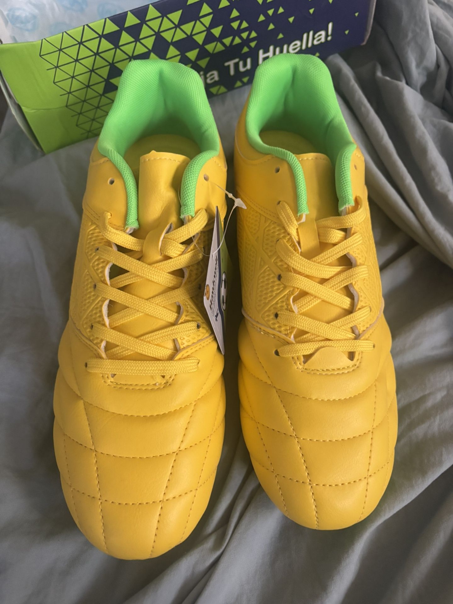 Mens Soccer Cleats Size 9