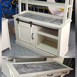 Office Furniture. Office Desk and Bookcase 