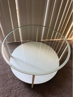 White & Glass Coffe table