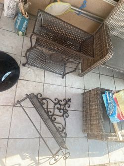 Bronze wrought iron rack holder set