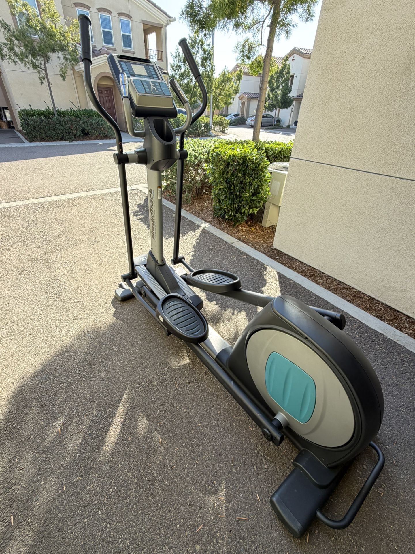 Nordictrack Commercial 1300 Elliptical