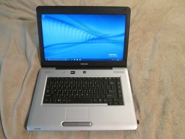 Toshiba Satellite 15.6 Inch Silver Laptop