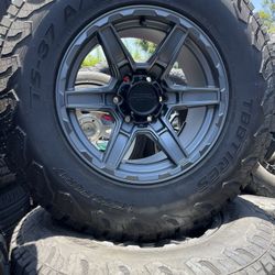 WHEELS FALCON BRAND NEW 17 INCH