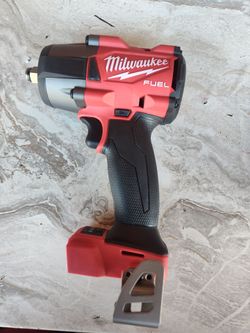Milwaukee Fuel Cordless Impact Wrench Tool Only