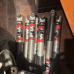 Rubicon Jeep Gladiator Fox Shocks 