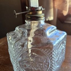 Vintage Lamplight Farms Horse & Buggy Hurricane Oil Lamp