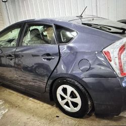 2014 Toyota Prius PARTS Hood Light Tailgate 