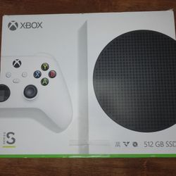 Great Condition Xbox Series S 512 GB W/ Controller & Cords