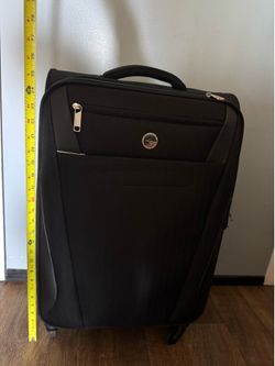 BRAND NEW Suitcase - checked bag size - NEVER USED!