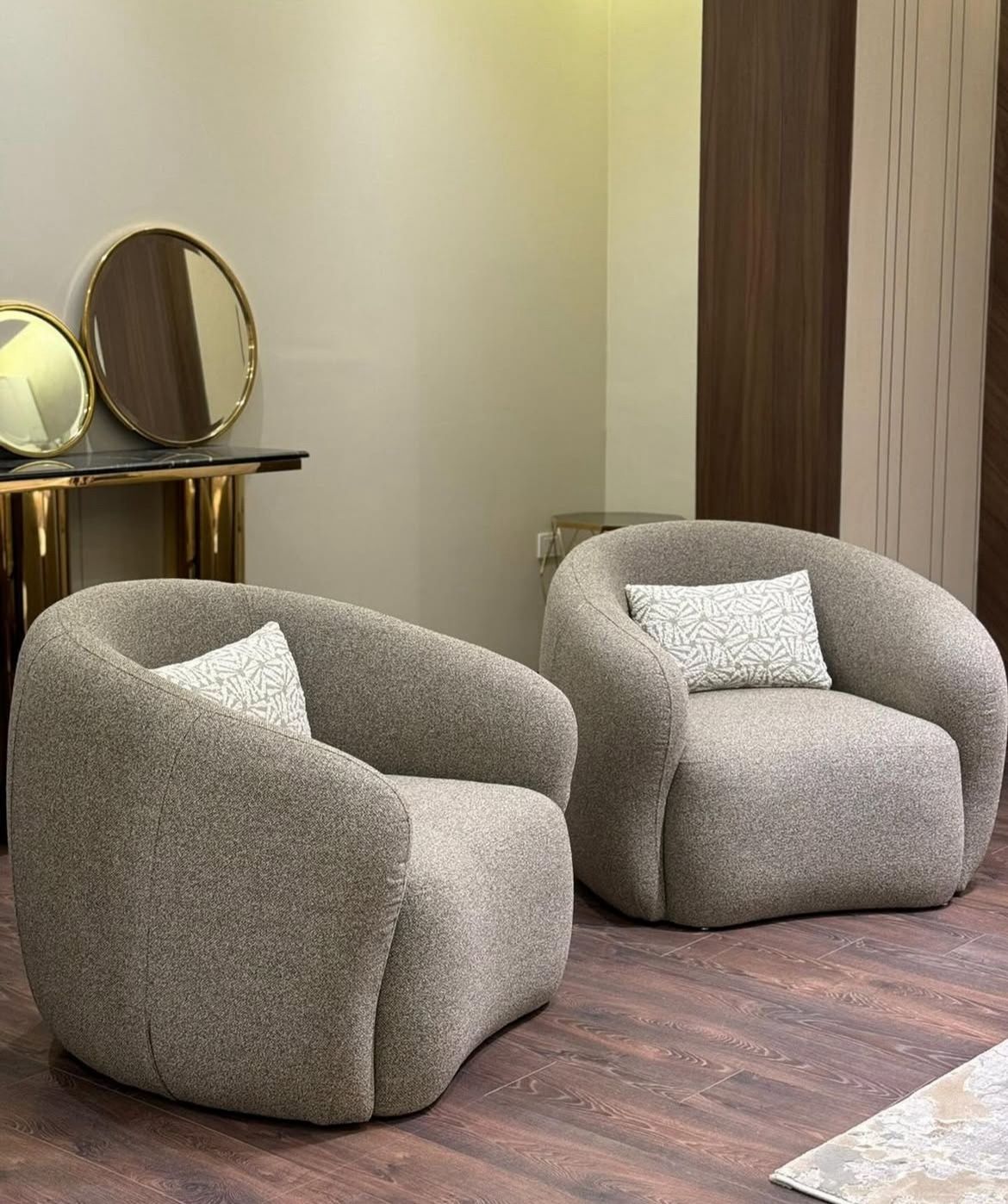 Very Comfy Accent Chairs ‼️