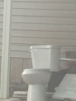 Free working toilets
