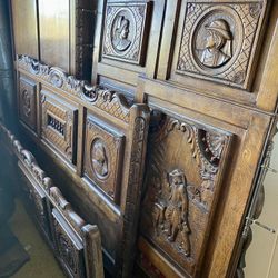 Antique French BRETON Large Bed And Cabinet  Wardrobe Armoire Carved Oak 19th century.