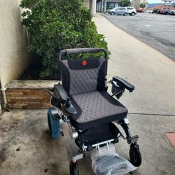 Heavy Duty Folding Power Chair $2400.