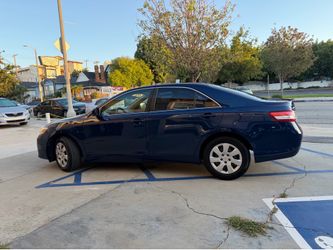 2011 Toyota Camry Le
