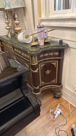 MUST BE OUT ASAP !!Extremely high end   Solid marble top  antique