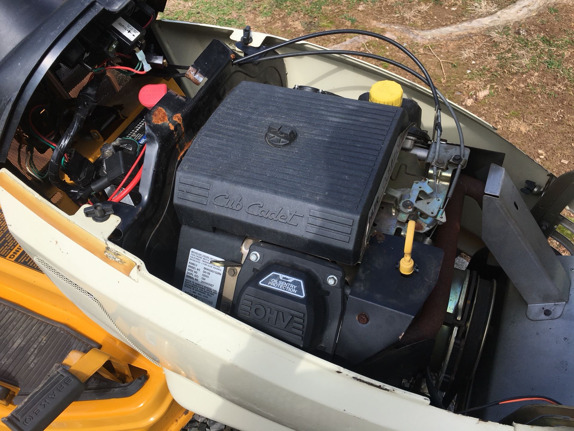 Cub Cadet HDS 2185 Lawn Tractor for Sale in Smithsburg, MD OfferUp