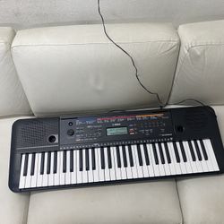 Yamaha Piano 🎹 Musical Keyboard E263