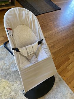baby bjorn bouncer