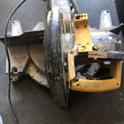Dewalt DW705 Compound Miter Saw Works