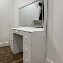 Makeup Vanity 