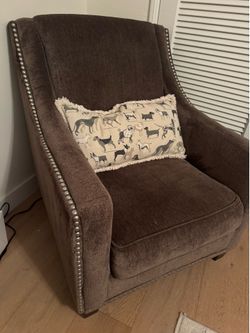 Ashley Chair