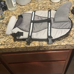 Medium Dog Shark Life Vest