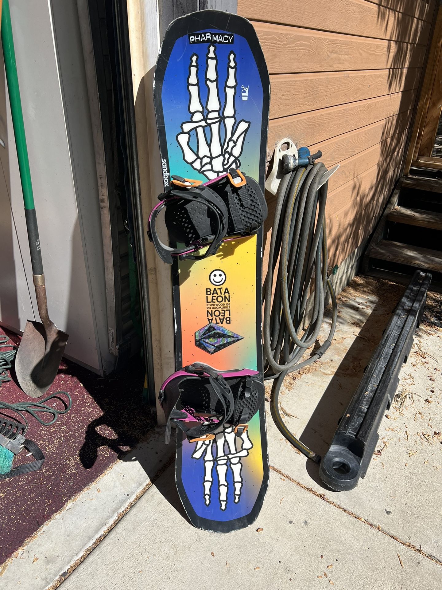 Big Kids Snowboard Package.