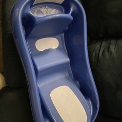 Baby bathtub
