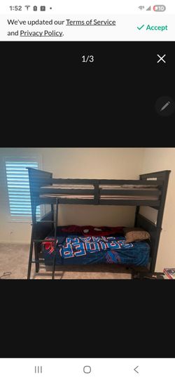 Bunkbeds with mattress