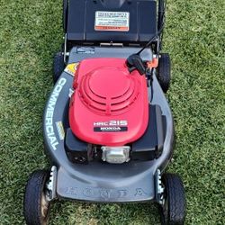 Honda HRC 215 Commercial Lawn Mower 