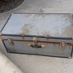 Vintage Trumk