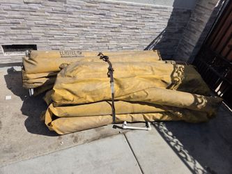 Oil containment booms