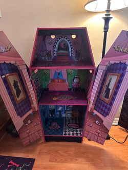 Coffin Monster High theme doll house