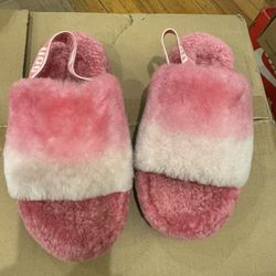 Uggs Fluff Slides Sandals 