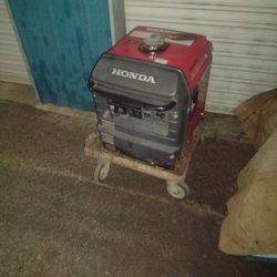 Honda 3,000 Watt Inverter Generator  