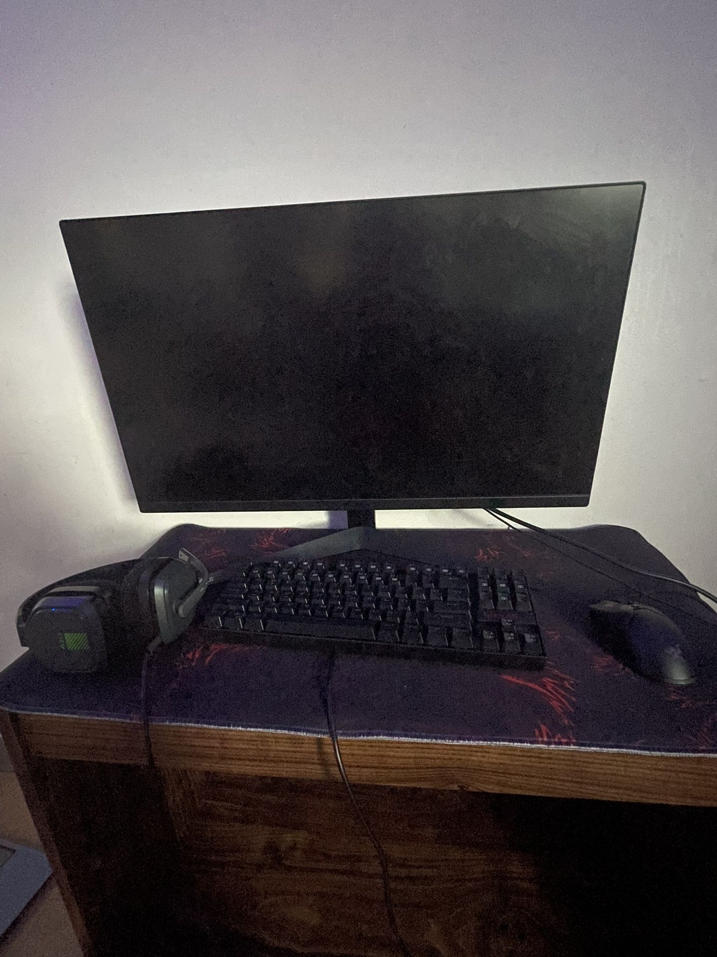 OMEN BY HP 40L Gaming Desktop GT21-0xx
