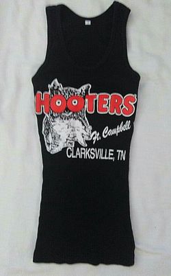 Hooters A-shirt