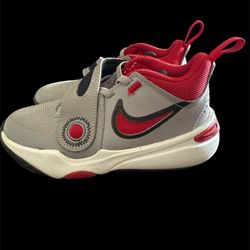  Nike Team Hustle D 11 "Cement Grey/Black/White/Gym Red" Preschool Boys' Basketball Shoe
