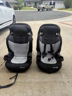 Car Seat/booster $40 (only 1 left)