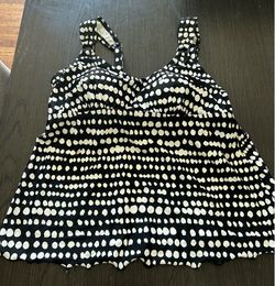 Size 18 Croft & Barrow swim top