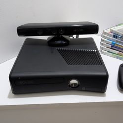 Xbox 360 + Kinect + 7 Games
