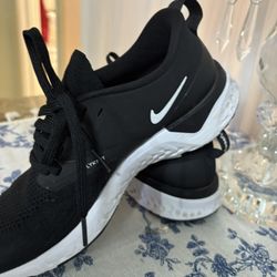 Women Nikes Shoes 