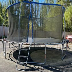 Free trampoline