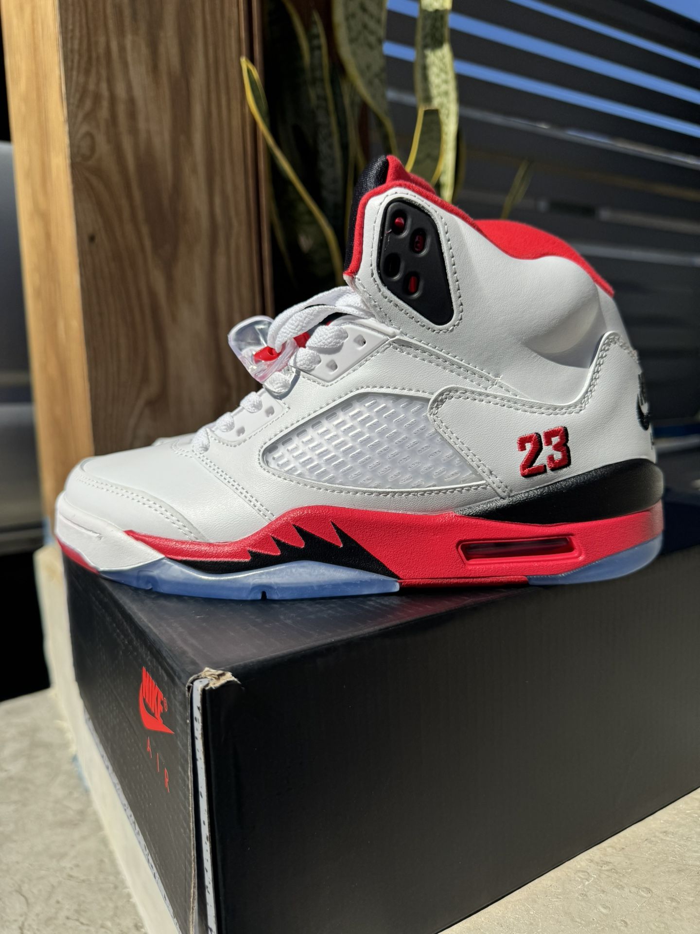 Jordan 5 Retro Size 