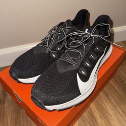 Nike Quest 2 in black/white, men’s size 10.5.