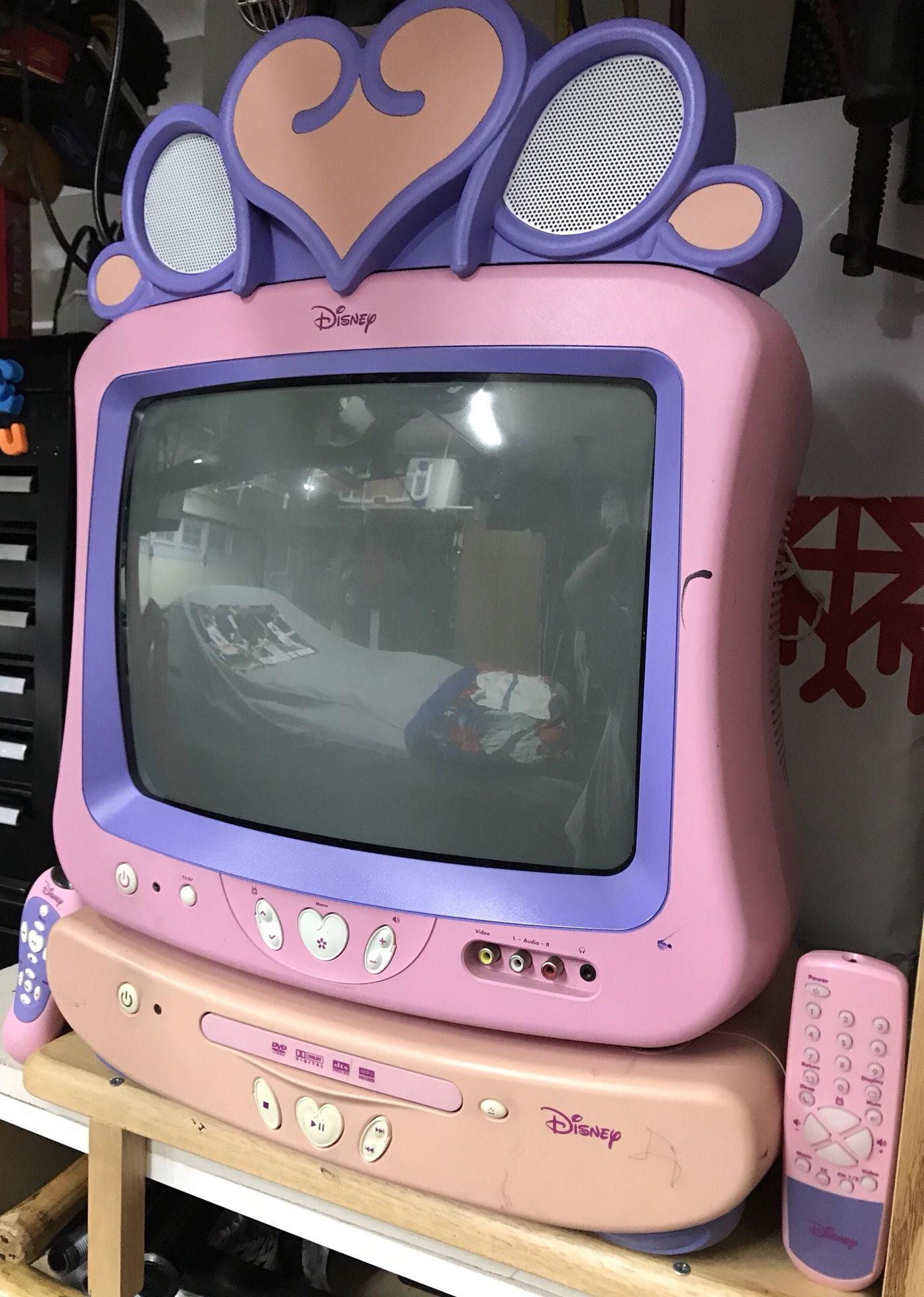 Matching Disney Princess TV & DVD Player Set for Sale in Castro ...