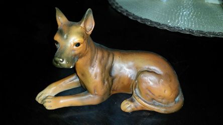 Porcelain dog (tiny)