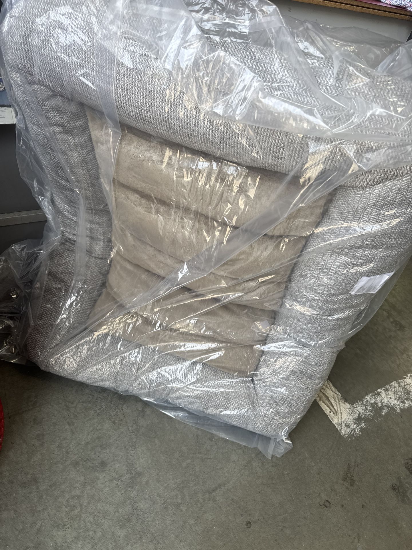 Large brand new Dog bed
