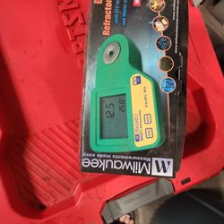 Milwaukee Refractometer